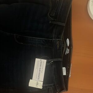Old Navy women’s dark blue skinny jeans